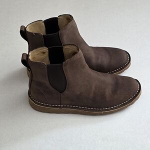 Women's L.L. Bean Brown Stonington Chelsea Boots Size 9.5
